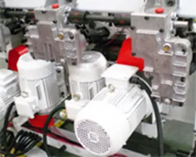 Плавная подача в зону обработки