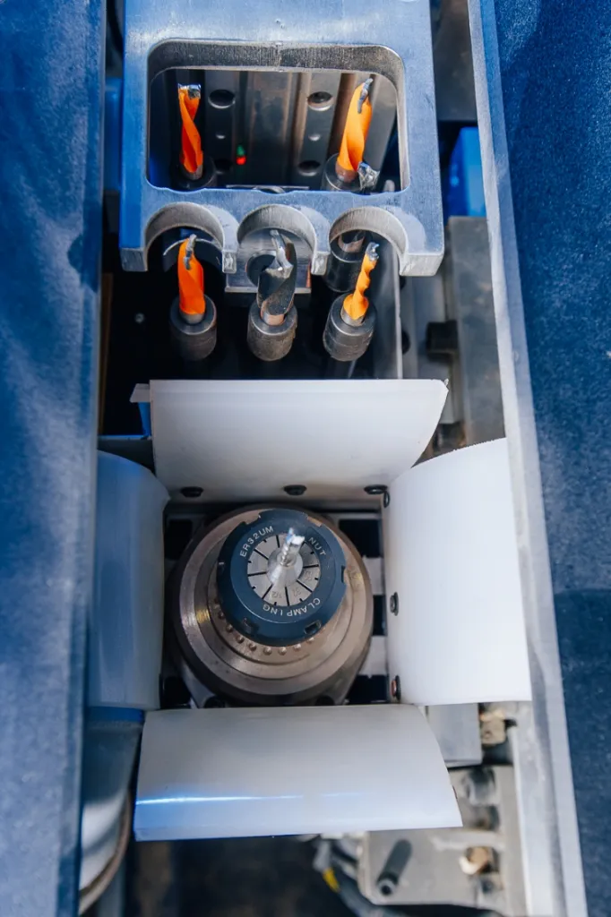 ДВА ПРОМЫШЛЕННЫХ ЭЛЕКТРОШПИНДЕЛЯ 6 КВТ.png