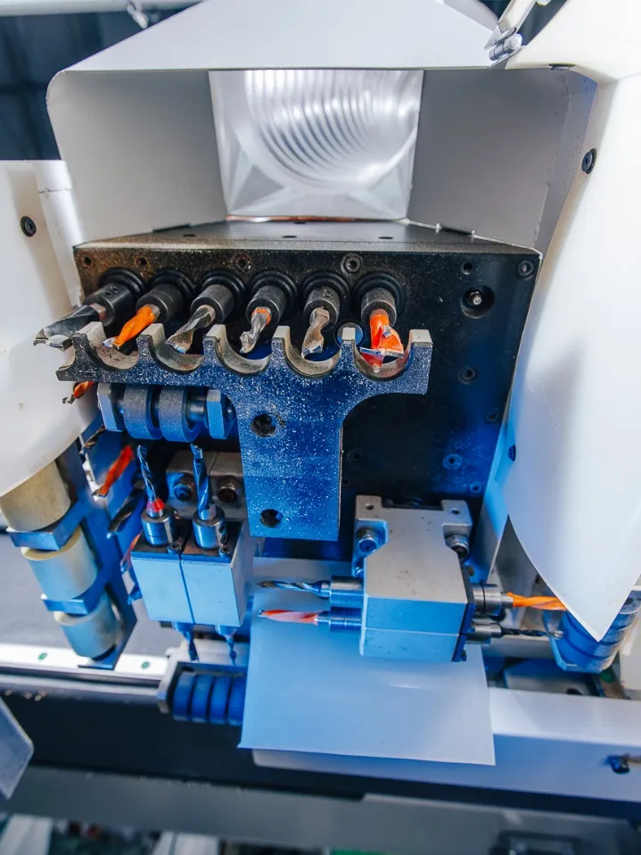 СВЕРЛИЛЬНО-ПРИСАДОЧНАЯ ГОЛОВА.png